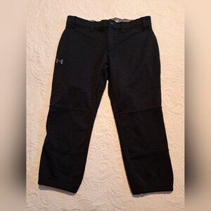 Under Armour women's size small black baseball pants, knee length, EUC